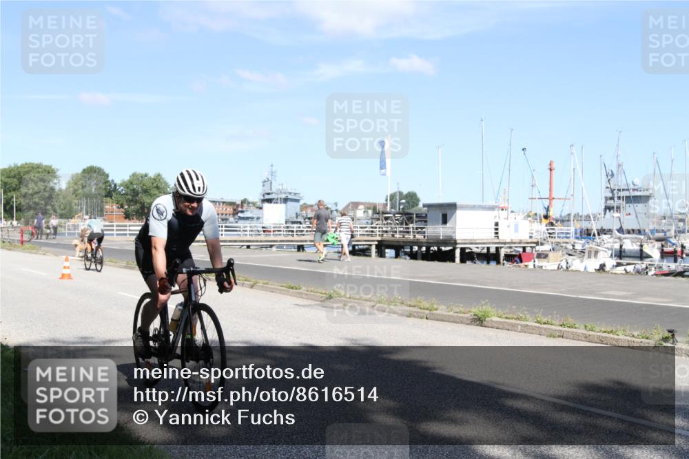 17.08.2025 - KN Förde Triathlon 2025 Yannick Fuchs http://msf.ph/oto/8616514 17.08.2025 11:36:37 Radfahren 295, 297, 351, 353, 354, 618, 621, 623, 643 meine-sportfotos.de