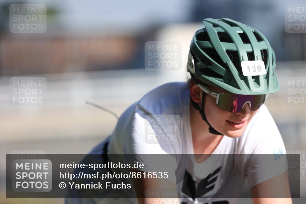 17.08.2025 - KN Förde Triathlon 2025 Yannick Fuchs http://msf.ph/oto/8616535 17.08.2025 09:36:08 Radfahren 105, 121, 139, 253 meine-sportfotos.de