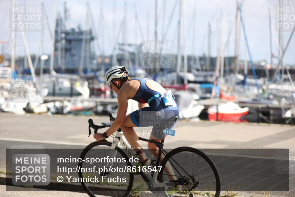 17.08.2025 - KN Förde Triathlon 2025 Yannick Fuchs http://msf.ph/oto/8616547 17.08.2025 09:36:17 Radfahren 121, 252 meine-sportfotos.de
