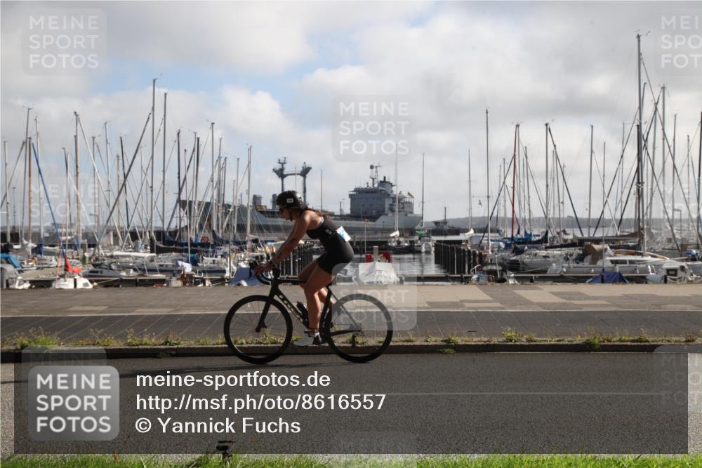 17.08.2025 - KN Förde Triathlon 2025 Yannick Fuchs http://msf.ph/oto/8616557 17.08.2025 09:35:34 Radfahren 115, 118, 150, 248, 251 meine-sportfotos.de
