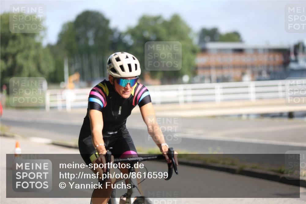 17.08.2025 - KN Förde Triathlon 2025 Yannick Fuchs http://msf.ph/oto/8616599 17.08.2025 09:36:38 Radfahren 141, 166 meine-sportfotos.de
