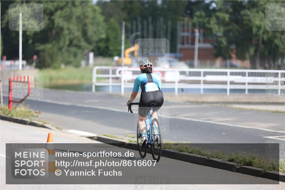 17.08.2025 - KN Förde Triathlon 2025 Yannick Fuchs http://msf.ph/oto/8616607 17.08.2025 09:36:44 Radfahren 101, 141, 166 meine-sportfotos.de