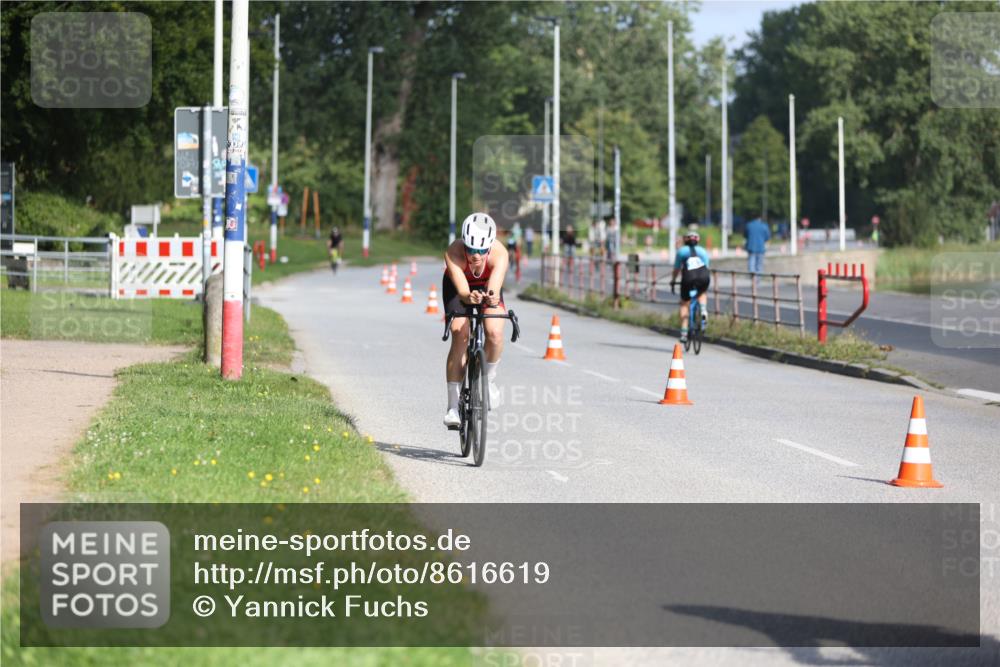 17.08.2025 - KN Förde Triathlon 2025 Yannick Fuchs http://msf.ph/oto/8616619 17.08.2025 09:36:47 Radfahren 101, 141, 166 meine-sportfotos.de