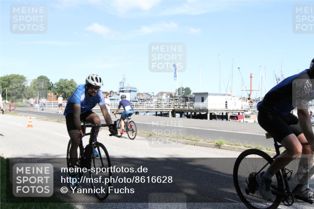 17.08.2025 - KN Förde Triathlon 2025 Yannick Fuchs http://msf.ph/oto/8616628 17.08.2025 11:38:05 Radfahren 285, 319, 337, 352, 359, 612, 622, 630 meine-sportfotos.de