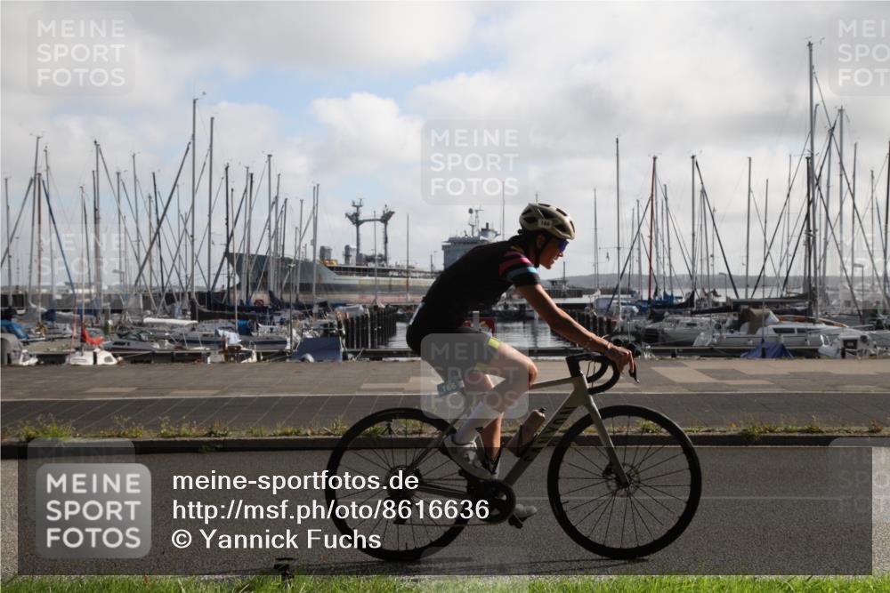 17.08.2025 - KN Förde Triathlon 2025 Yannick Fuchs http://msf.ph/oto/8616636 17.08.2025 09:36:38 Radfahren 141, 166 meine-sportfotos.de