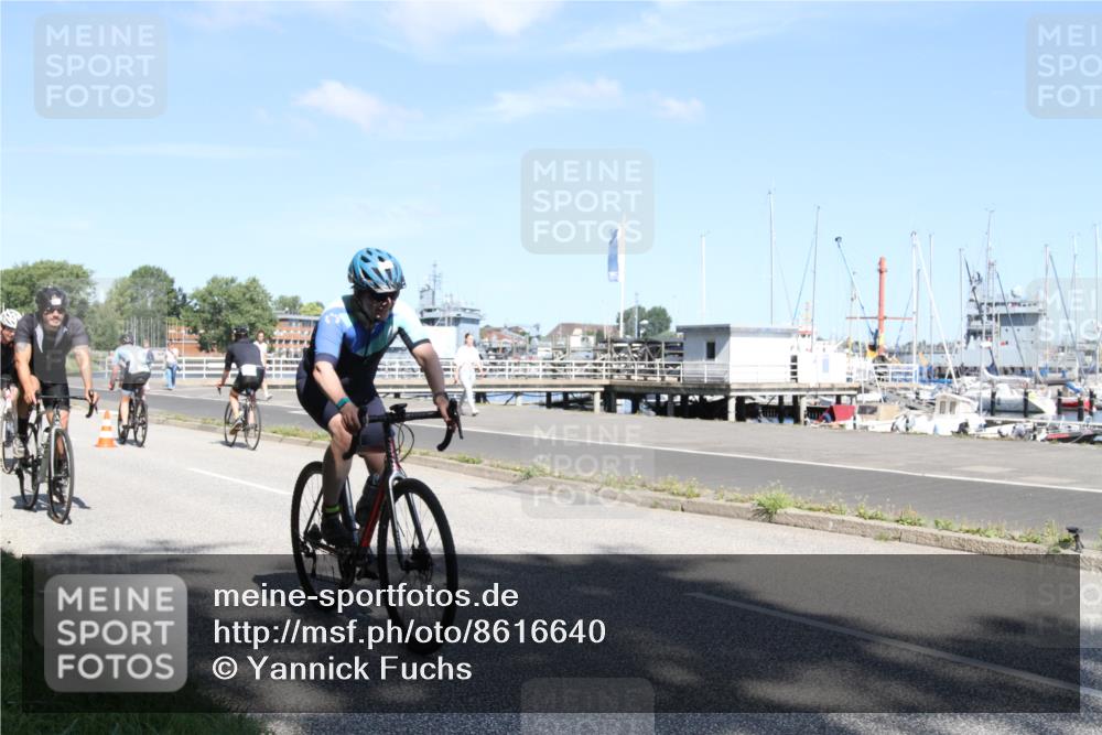 17.08.2025 - KN Förde Triathlon 2025 Yannick Fuchs http://msf.ph/oto/8616640 17.08.2025 11:38:08 Radfahren 285, 297, 319, 337, 352, 359, 612, 618, 622, 630 meine-sportfotos.de