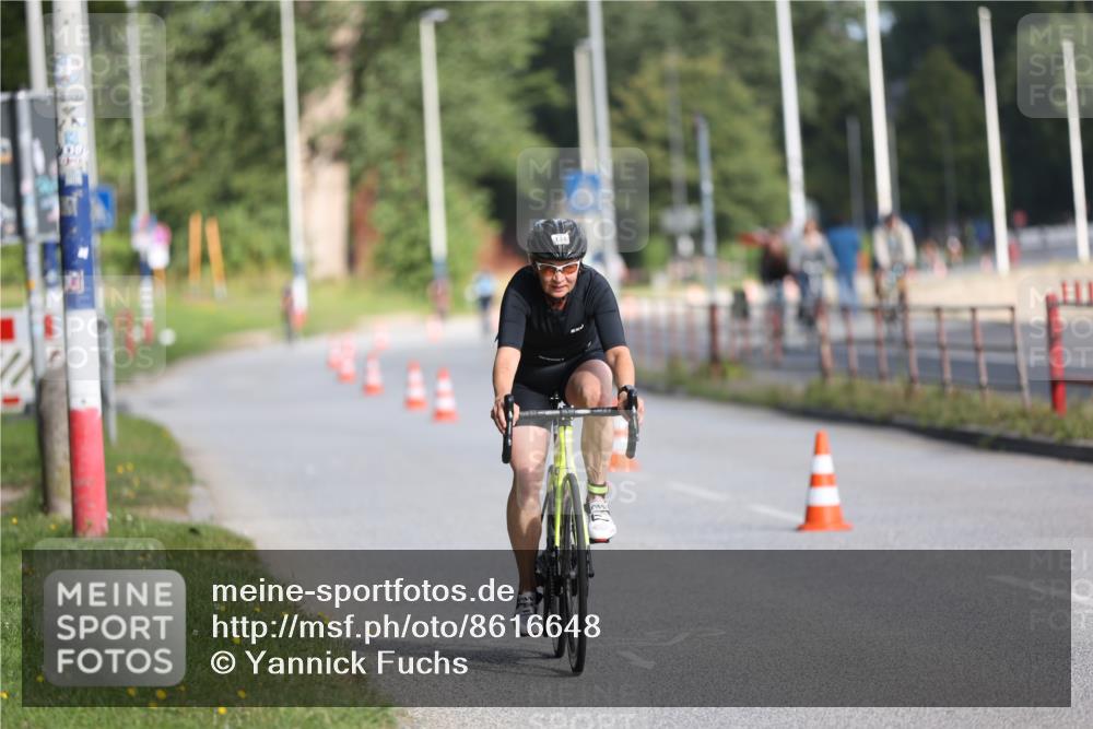 17.08.2025 - KN Förde Triathlon 2025 Yannick Fuchs http://msf.ph/oto/8616648 17.08.2025 09:36:59 Radfahren 137, 144, 173, 185, 187, 204 meine-sportfotos.de
