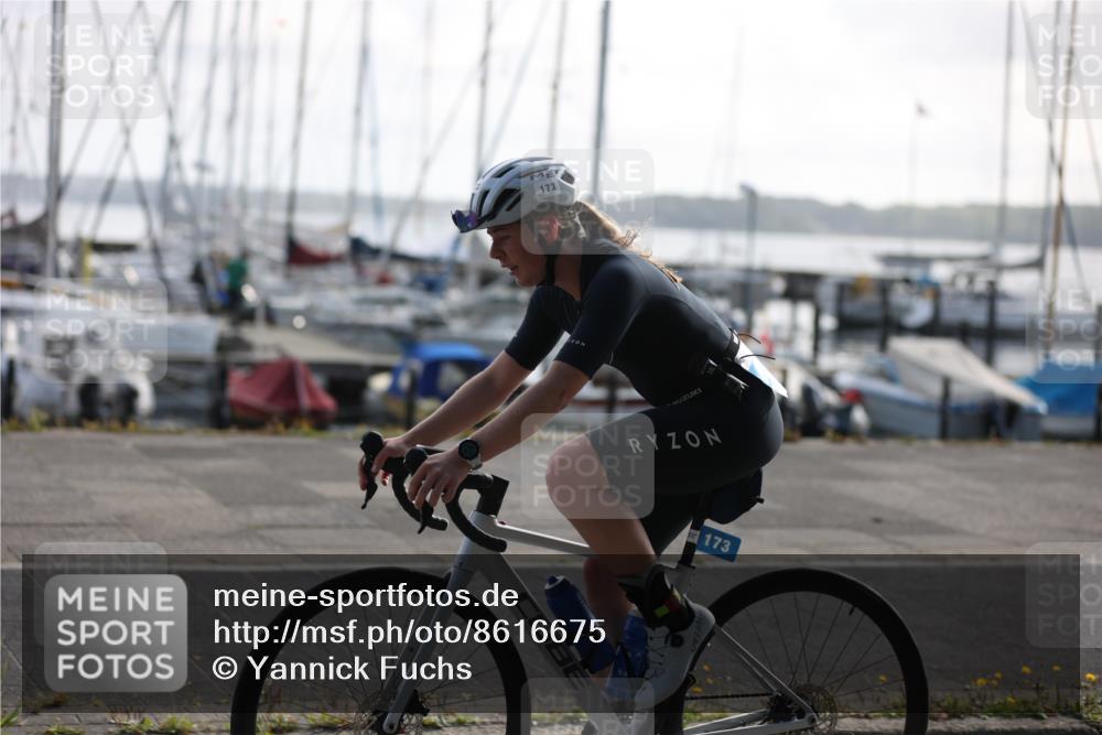 17.08.2025 - KN Förde Triathlon 2025 Yannick Fuchs http://msf.ph/oto/8616675 17.08.2025 09:37:04 Radfahren 115, 137, 173, 185, 187, 144, 204 meine-sportfotos.de
