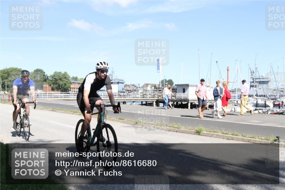 17.08.2025 - KN Förde Triathlon 2025 Yannick Fuchs http://msf.ph/oto/8616680 17.08.2025 11:38:36 Radfahren 294, 351, 361, 382, 624, 625 meine-sportfotos.de