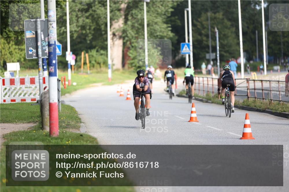17.08.2025 - KN Förde Triathlon 2025 Yannick Fuchs http://msf.ph/oto/8616718 17.08.2025 09:37:13 Radfahren 115, 164, 115, 137, 185 meine-sportfotos.de