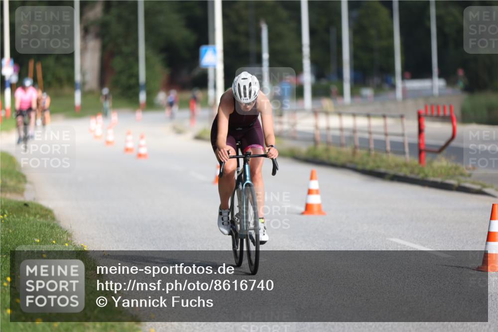 17.08.2025 - KN Förde Triathlon 2025 Yannick Fuchs http://msf.ph/oto/8616740 17.08.2025 09:37:27 Radfahren 106, 116, 180, 189, 251 meine-sportfotos.de
