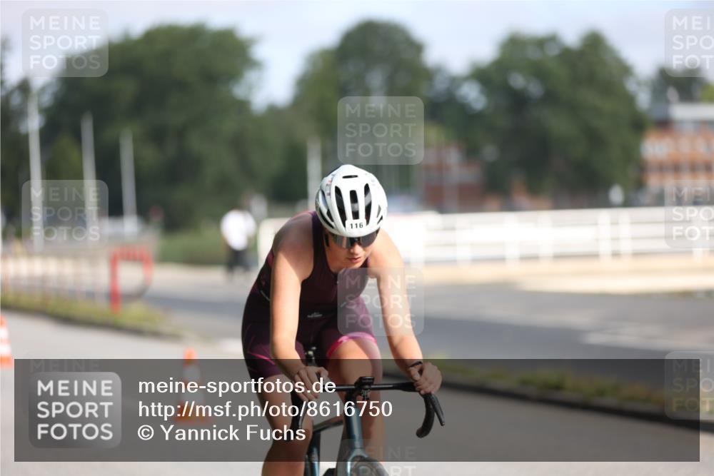 17.08.2025 - KN Förde Triathlon 2025 Yannick Fuchs http://msf.ph/oto/8616750 17.08.2025 09:37:28 Radfahren 106, 116, 180, 189, 251 meine-sportfotos.de