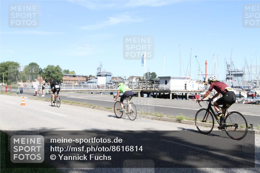 17.08.2025 - KN Förde Triathlon 2025 Yannick Fuchs http://msf.ph/oto/8616814 17.08.2025 11:41:04 Radfahren 318, 346, 390, 602, 634 meine-sportfotos.de