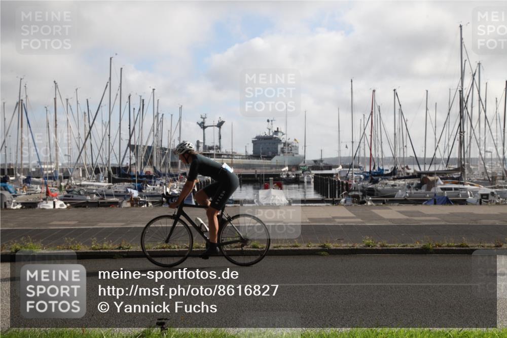 17.08.2025 - KN Förde Triathlon 2025 Yannick Fuchs http://msf.ph/oto/8616827 17.08.2025 09:38:56 Radfahren 172, 173, 185, 204, 240, 241 meine-sportfotos.de