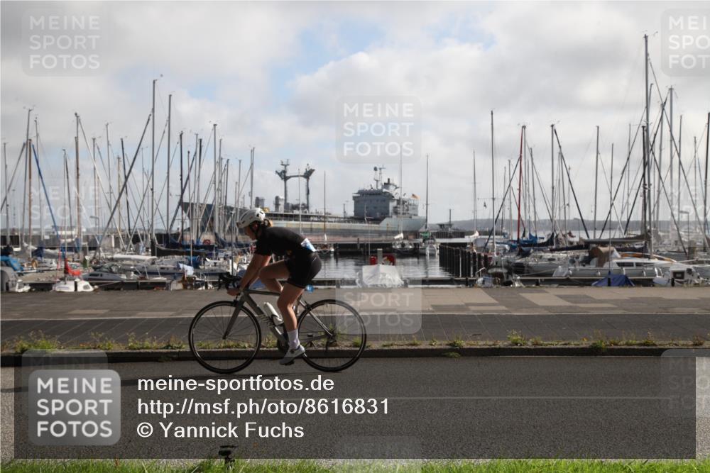 17.08.2025 - KN Förde Triathlon 2025 Yannick Fuchs http://msf.ph/oto/8616831 17.08.2025 09:38:56 Radfahren 172, 173, 185, 204, 240, 241 meine-sportfotos.de