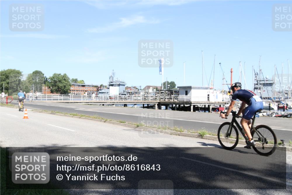 17.08.2025 - KN Förde Triathlon 2025 Yannick Fuchs http://msf.ph/oto/8616843 17.08.2025 11:41:51 Radfahren 334, 376 meine-sportfotos.de