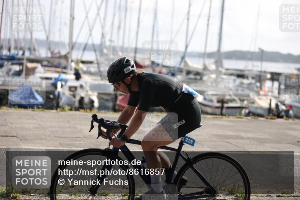 17.08.2025 - KN Förde Triathlon 2025 Yannick Fuchs http://msf.ph/oto/8616857 17.08.2025 09:37:57 Radfahren 109, 113, 153, 160, 220, 228, 250, 121, 149, 159 meine-sportfotos.de