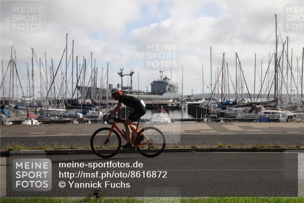 17.08.2025 - KN Förde Triathlon 2025 Yannick Fuchs http://msf.ph/oto/8616872 17.08.2025 09:39:35 Radfahren 109, 113, 117, 157, 158, 161, 228 meine-sportfotos.de