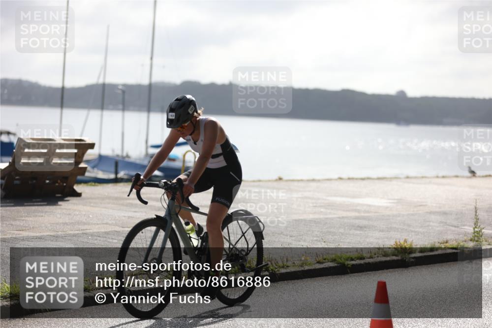 17.08.2025 - KN Förde Triathlon 2025 Yannick Fuchs http://msf.ph/oto/8616886 17.08.2025 09:38:02 Radfahren 103, 153, 160, 192, 250, 109, 113, 220, 228 meine-sportfotos.de