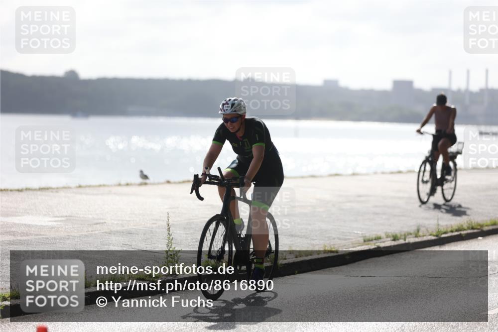 17.08.2025 - KN Förde Triathlon 2025 Yannick Fuchs http://msf.ph/oto/8616890 17.08.2025 09:38:04 Radfahren 103, 153, 160, 192, 250, 109, 113, 153, 220, 228 meine-sportfotos.de