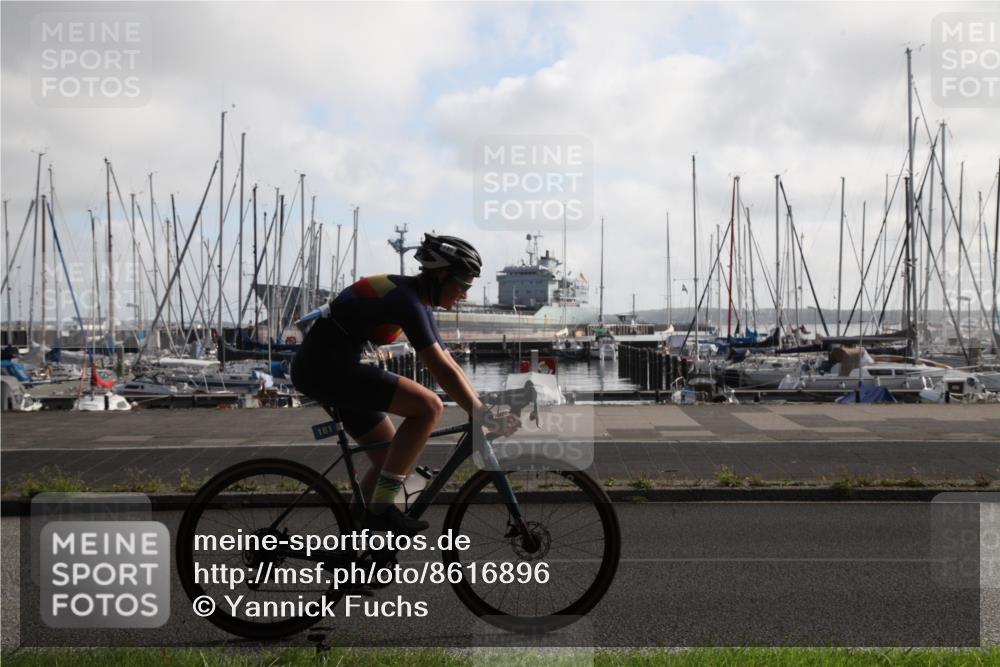 17.08.2025 - KN Förde Triathlon 2025 Yannick Fuchs http://msf.ph/oto/8616896 17.08.2025 09:39:43 Radfahren 109, 113, 158, 161, 181, 228 meine-sportfotos.de