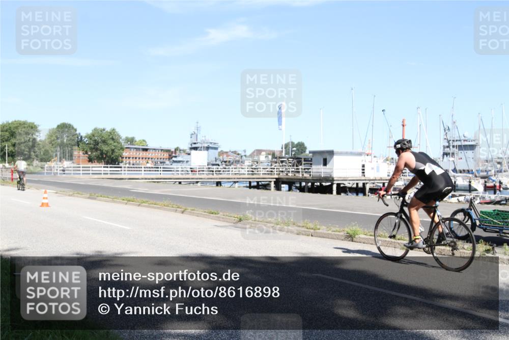 17.08.2025 - KN Förde Triathlon 2025 Yannick Fuchs http://msf.ph/oto/8616898 17.08.2025 11:42:35 Radfahren 325, 343, 385 meine-sportfotos.de