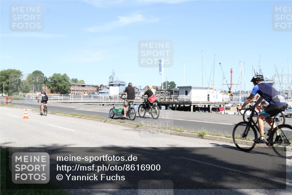 17.08.2025 - KN Förde Triathlon 2025 Yannick Fuchs http://msf.ph/oto/8616900 17.08.2025 11:42:37 Radfahren 318, 325, 343, 385 meine-sportfotos.de