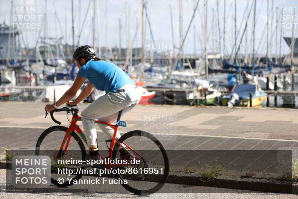 17.08.2025 - KN Förde Triathlon 2025 Yannick Fuchs http://msf.ph/oto/8616951 17.08.2025 09:38:21 Radfahren 169, 254, 177, 254 meine-sportfotos.de