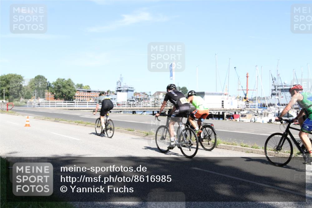 17.08.2025 - KN Förde Triathlon 2025 Yannick Fuchs http://msf.ph/oto/8616985 17.08.2025 11:43:57 Radfahren 311, 327, 338, 341, 348, 360, 362, 613, 632, 638 meine-sportfotos.de