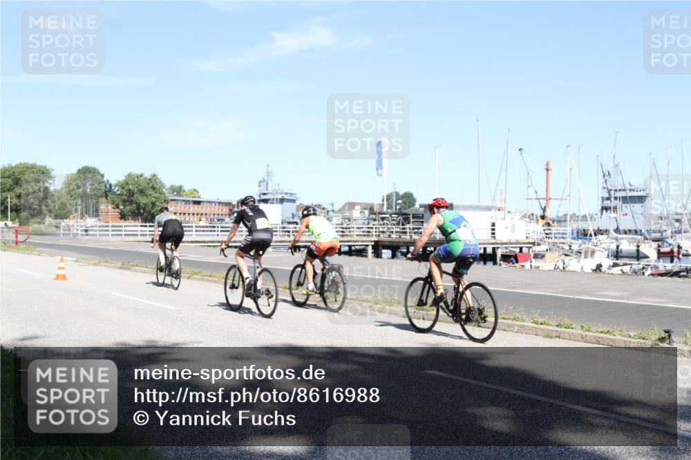 17.08.2025 - KN Förde Triathlon 2025 Yannick Fuchs http://msf.ph/oto/8616988 17.08.2025 11:43:58 Radfahren 311, 327, 338, 341, 348, 360, 362, 613, 632, 638 meine-sportfotos.de