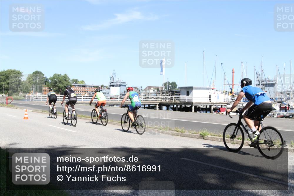 17.08.2025 - KN Förde Triathlon 2025 Yannick Fuchs http://msf.ph/oto/8616991 17.08.2025 11:43:58 Radfahren 311, 327, 338, 341, 348, 360, 362, 613, 632, 638 meine-sportfotos.de