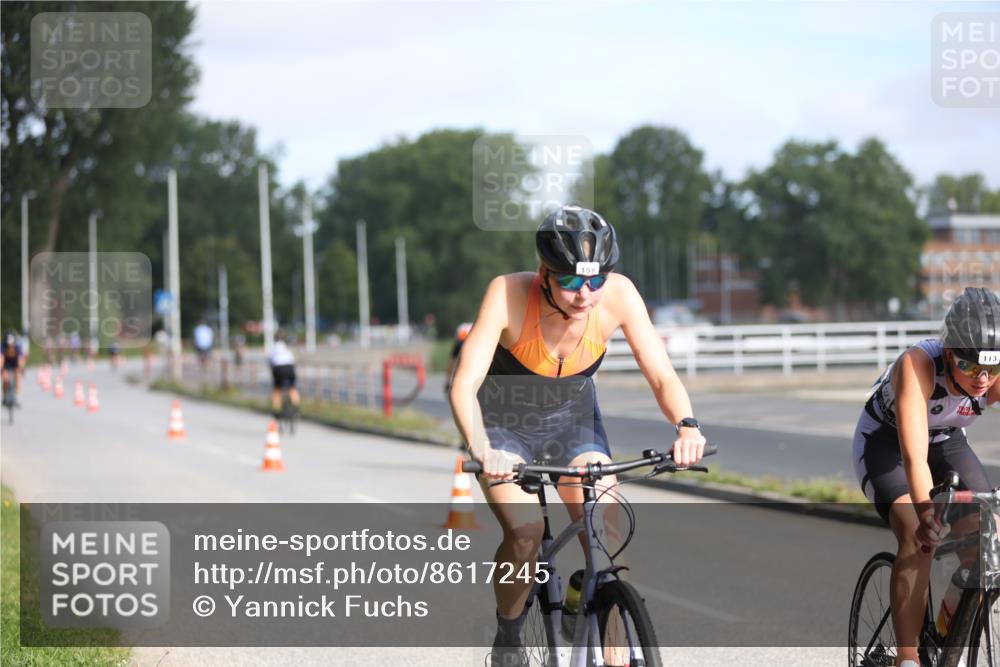 17.08.2025 - KN Förde Triathlon 2025 Yannick Fuchs http://msf.ph/oto/8617245 17.08.2025 09:39:38 Radfahren 109, 113, 158, 161, 181, 228, 117, 157 meine-sportfotos.de