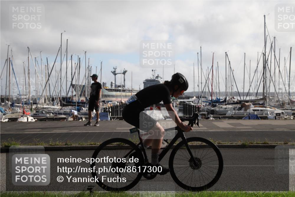 17.08.2025 - KN Förde Triathlon 2025 Yannick Fuchs http://msf.ph/oto/8617300 17.08.2025 09:43:23 Radfahren 126, 170, 197, 210, 216 meine-sportfotos.de