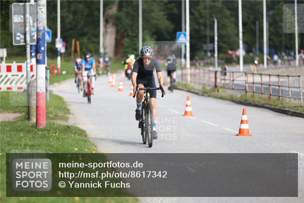 17.08.2025 - KN Förde Triathlon 2025 Yannick Fuchs http://msf.ph/oto/8617342 17.08.2025 09:40:10 Radfahren 108, 169, 174, 202, 254, 160, 186 meine-sportfotos.de