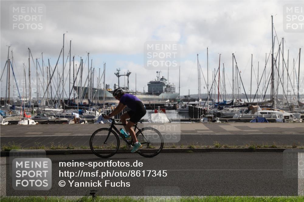 17.08.2025 - KN Förde Triathlon 2025 Yannick Fuchs http://msf.ph/oto/8617345 17.08.2025 09:43:43 Radfahren 128, 130, 138, 152, 237 meine-sportfotos.de