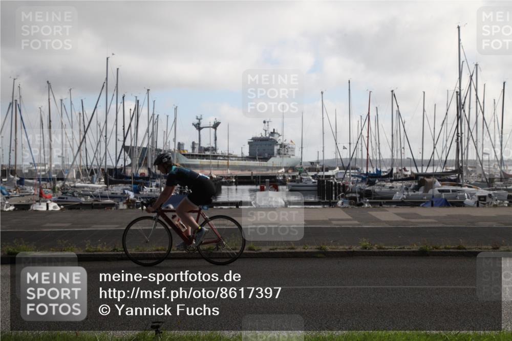 17.08.2025 - KN Förde Triathlon 2025 Yannick Fuchs http://msf.ph/oto/8617397 17.08.2025 09:44:03 Radfahren 111, 122, 127, 145, 146, 147, 151, 162, 208, 215, 218, 242 meine-sportfotos.de
