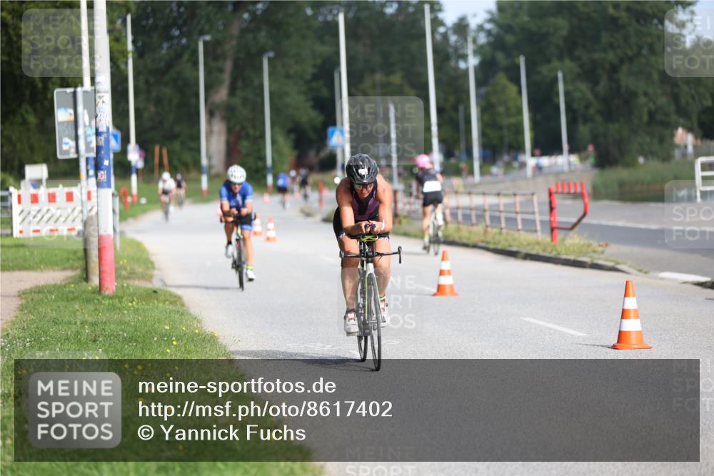 17.08.2025 - KN Förde Triathlon 2025 Yannick Fuchs http://msf.ph/oto/8617402 17.08.2025 09:40:21 Radfahren 104, 107, 110, 114, 125, 179, 108, 169, 202 meine-sportfotos.de