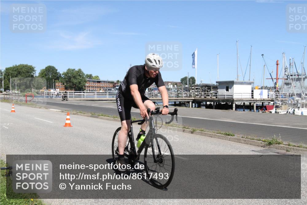 17.08.2025 - KN Förde Triathlon 2025 Yannick Fuchs http://msf.ph/oto/8617493 17.08.2025 11:57:59 Radfahren 344, 365 meine-sportfotos.de