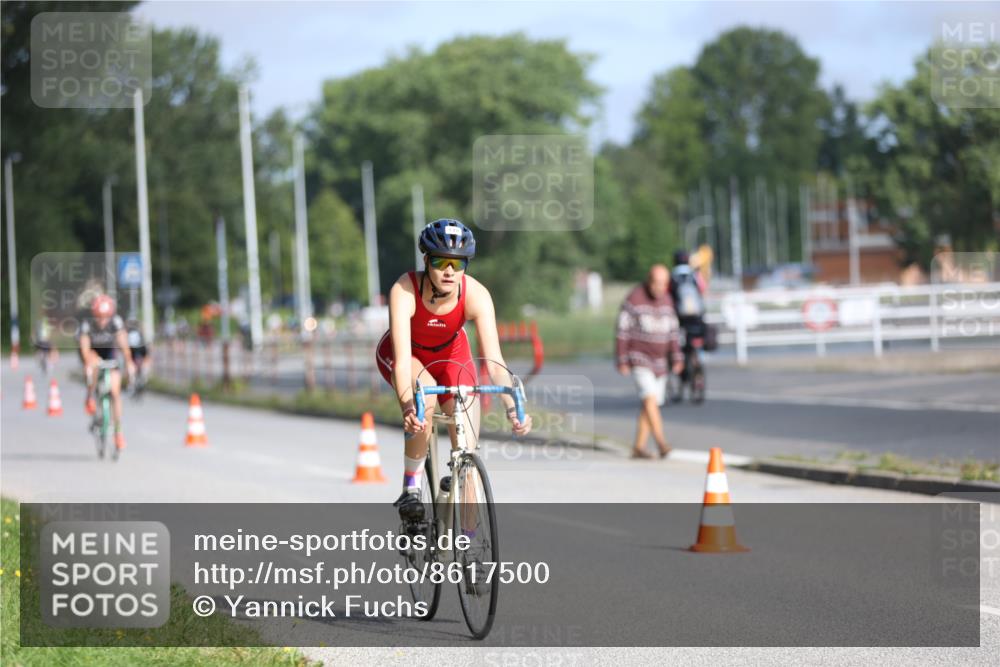 17.08.2025 - KN Förde Triathlon 2025 Yannick Fuchs http://msf.ph/oto/8617500 17.08.2025 09:40:55 Radfahren 119, 172, 211, 199 meine-sportfotos.de