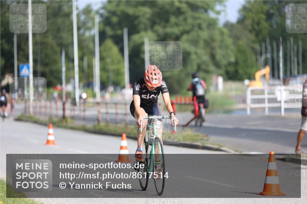 17.08.2025 - KN Förde Triathlon 2025 Yannick Fuchs http://msf.ph/oto/8617514 17.08.2025 09:40:56 Radfahren 119, 172, 211, 199 meine-sportfotos.de