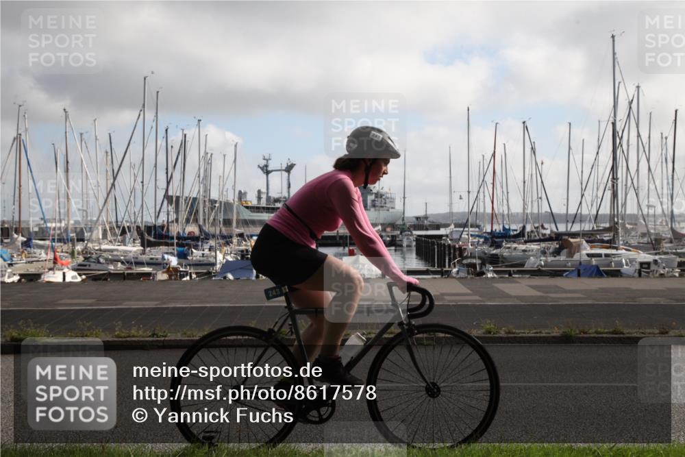 17.08.2025 - KN Förde Triathlon 2025 Yannick Fuchs http://msf.ph/oto/8617578 17.08.2025 09:46:03 Radfahren 115, 243, 249 meine-sportfotos.de