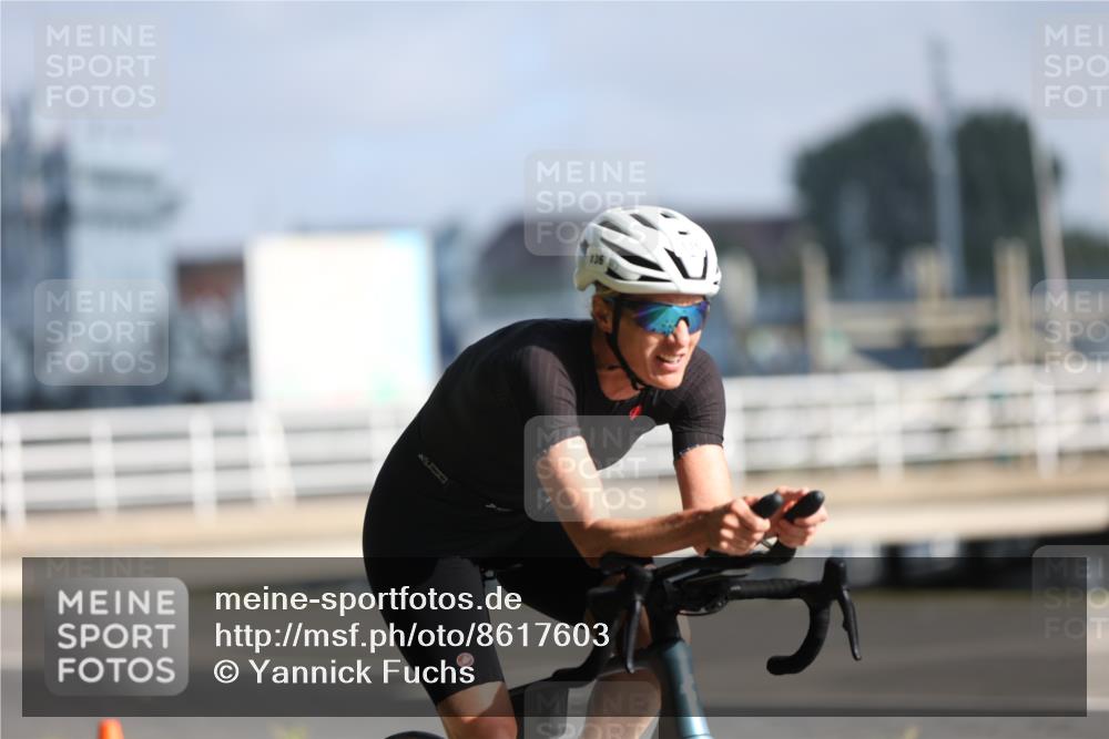 17.08.2025 - KN Förde Triathlon 2025 Yannick Fuchs http://msf.ph/oto/8617603 17.08.2025 09:41:36 Radfahren 126, 136, 210, 198, 216 meine-sportfotos.de
