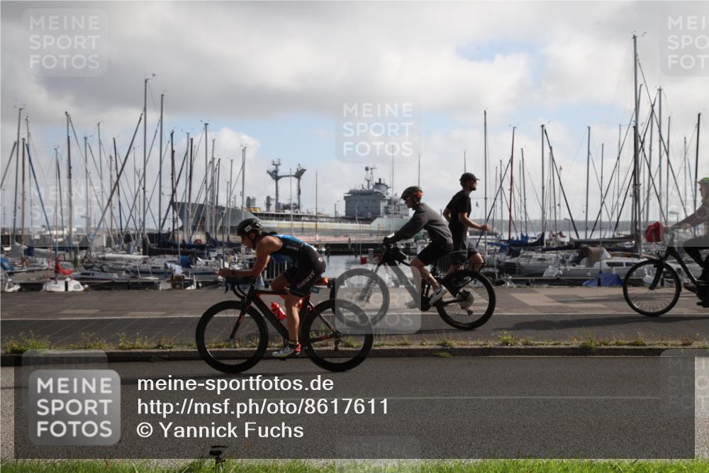 17.08.2025 - KN Förde Triathlon 2025 Yannick Fuchs http://msf.ph/oto/8617611 17.08.2025 09:46:27 Radfahren 144, 180, 194, 213, 252 meine-sportfotos.de