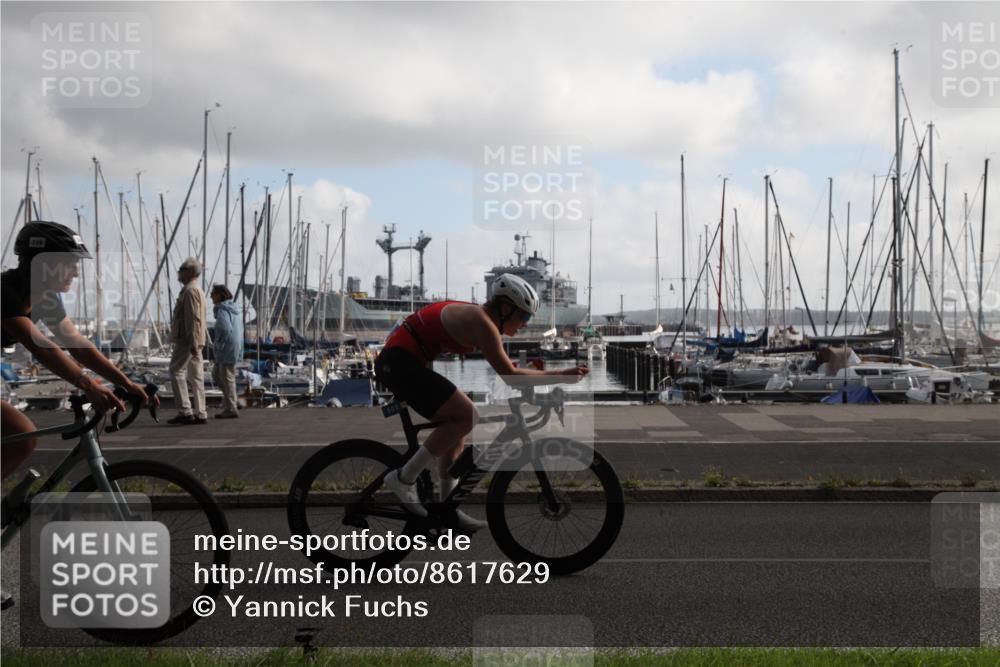 17.08.2025 - KN Förde Triathlon 2025 Yannick Fuchs http://msf.ph/oto/8617629 17.08.2025 09:46:36 Radfahren 101, 120, 225, 246 meine-sportfotos.de