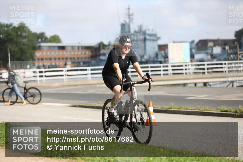 17.08.2025 - KN Förde Triathlon 2025 Yannick Fuchs http://msf.ph/oto/8617662 17.08.2025 09:42:19 Radfahren 107, 147, 162, 245, 125, 174, 242 meine-sportfotos.de