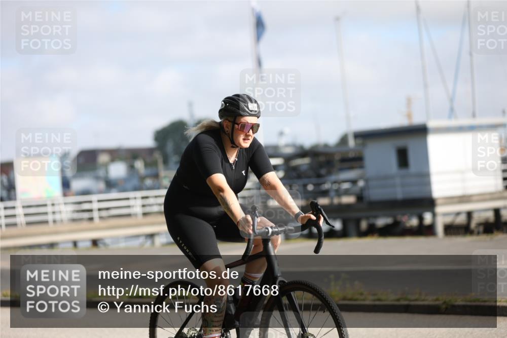 17.08.2025 - KN Förde Triathlon 2025 Yannick Fuchs http://msf.ph/oto/8617668 17.08.2025 09:42:19 Radfahren 107, 147, 162, 245, 125, 174, 242 meine-sportfotos.de