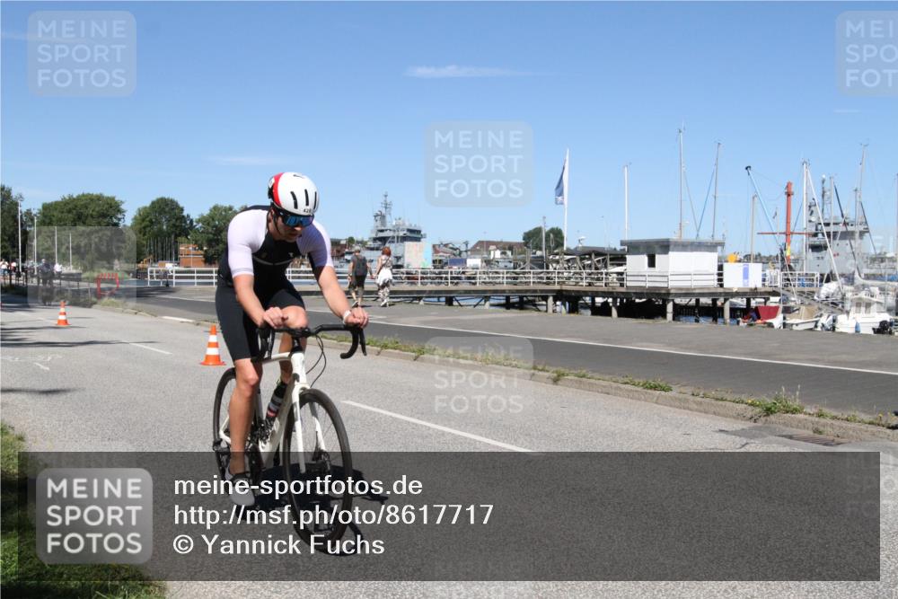 17.08.2025 - KN Förde Triathlon 2025 Yannick Fuchs http://msf.ph/oto/8617717 17.08.2025 12:48:38 Radfahren 420, 442 meine-sportfotos.de