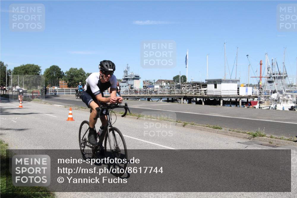 17.08.2025 - KN Förde Triathlon 2025 Yannick Fuchs http://msf.ph/oto/8617744 17.08.2025 12:49:31 Radfahren 413, 417, 423, 441 meine-sportfotos.de