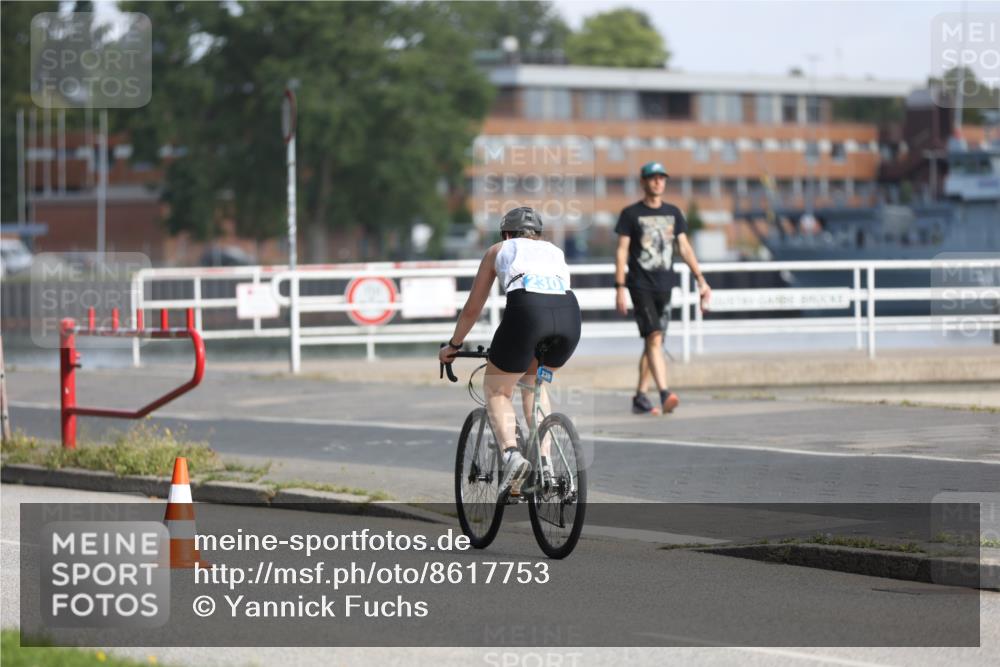 17.08.2025 - KN Förde Triathlon 2025 Yannick Fuchs http://msf.ph/oto/8617753 17.08.2025 09:43:00 Radfahren 167, 196, 224, 211, 212, 230 meine-sportfotos.de