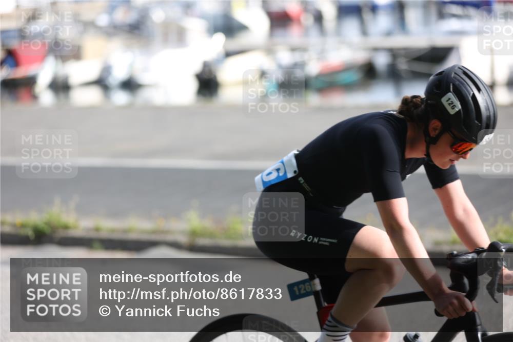 17.08.2025 - KN Förde Triathlon 2025 Yannick Fuchs http://msf.ph/oto/8617833 17.08.2025 09:43:24 Radfahren 105, 126, 190, 197, 210, 235, 253, 170, 216 meine-sportfotos.de
